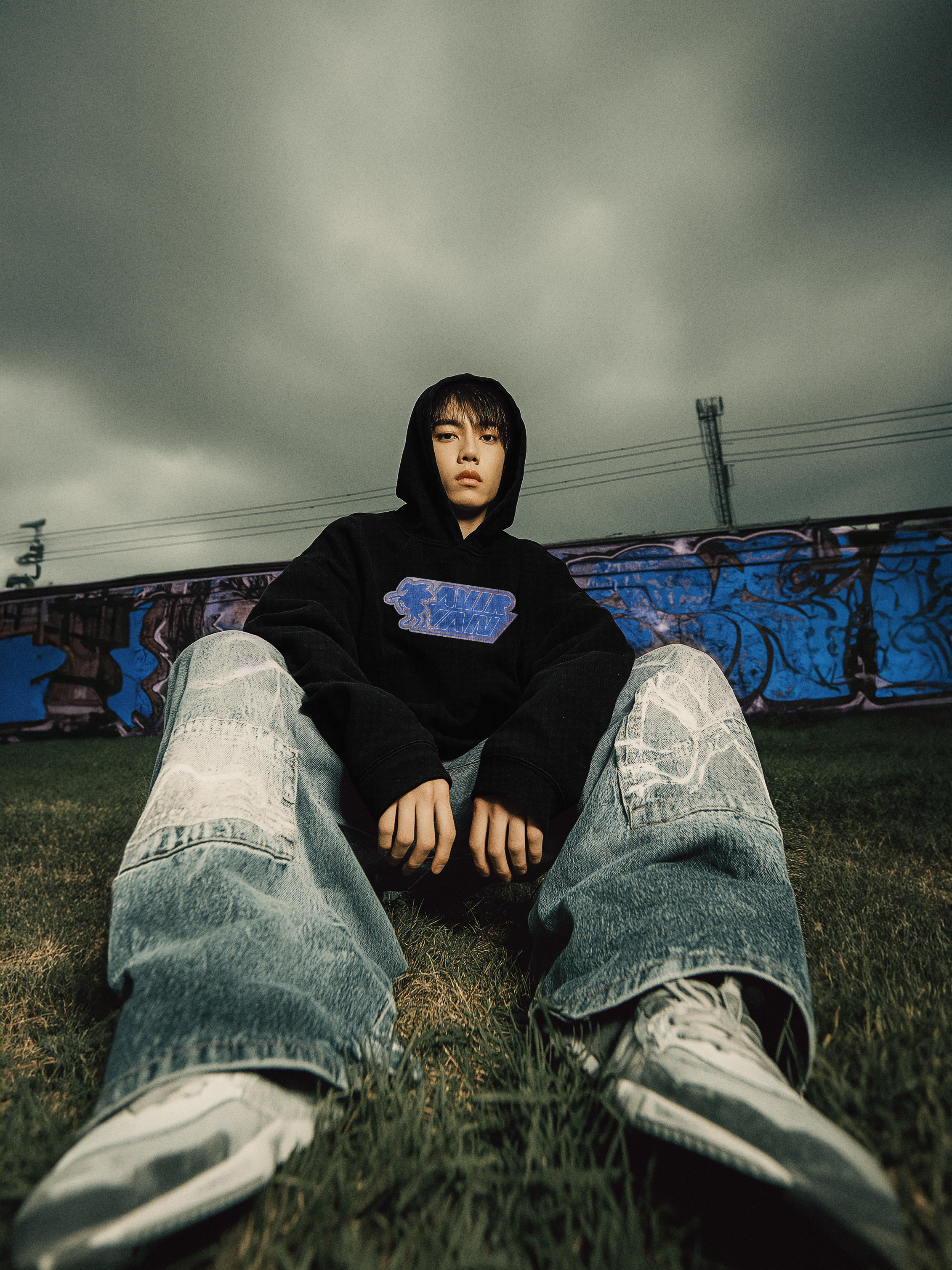 ARCHTYPE + HOODED PULLOVER
